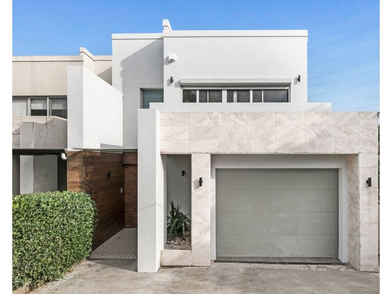 166 Hillcrest Ave, Mount Lewis NSW 2190