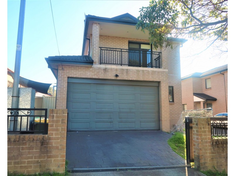 1/76 Catherine st, Punchbowl NSW 2196