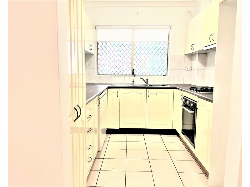2/61-63 reynolds avenue, Bankstown NSW 2200