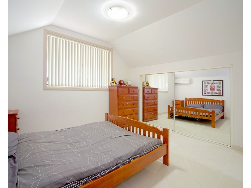 2/33A Catherine Street, Punchbowl NSW 2196