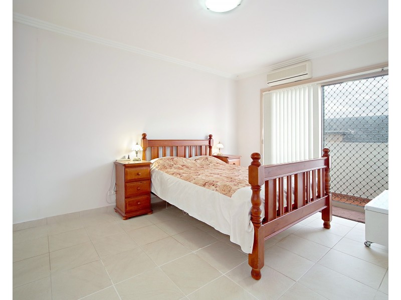 2/33A Catherine Street, Punchbowl NSW 2196