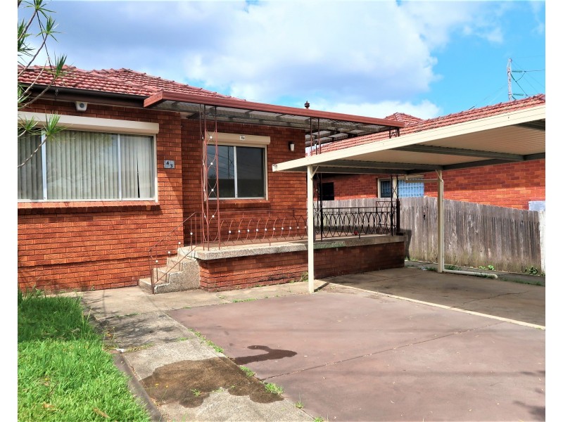 43 Wellington Rd, Birrong NSW 2143
