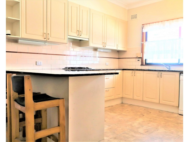177 Mimosa Rd, Greenacre NSW 2190