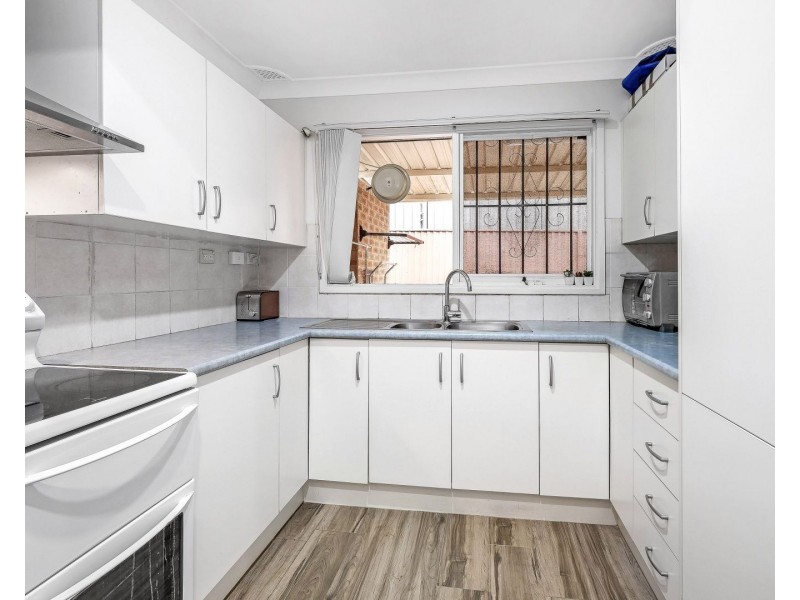 2/17 Leemon St, Condell Park NSW 2200