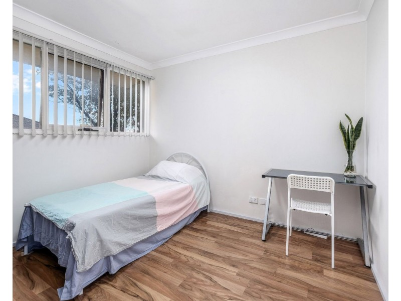 2/17 Leemon St, Condell Park NSW 2200