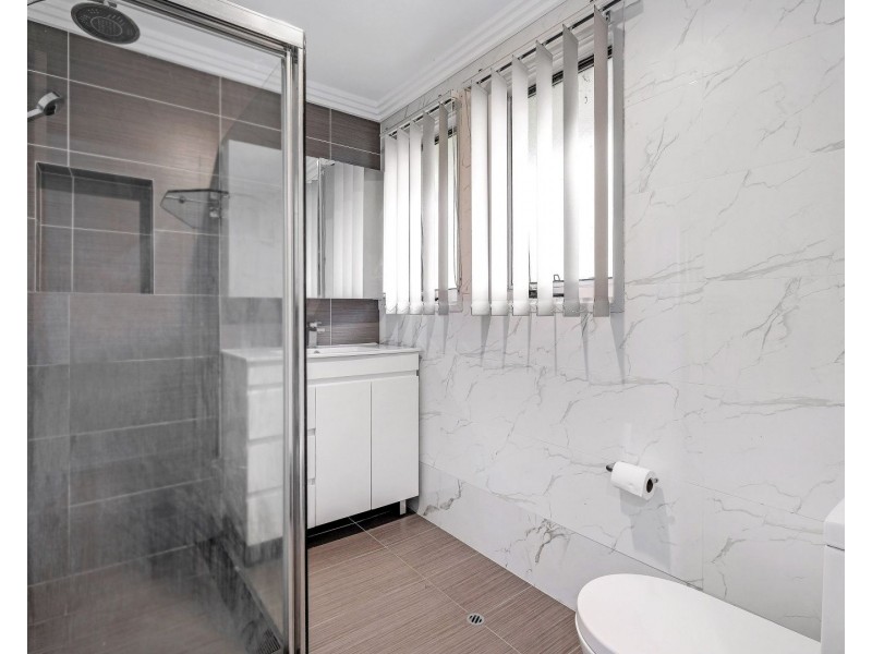 2/17 Leemon St, Condell Park NSW 2200