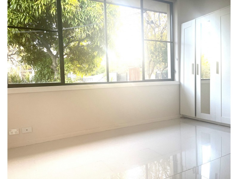 1 Hillview ave, Bankstown NSW 2200