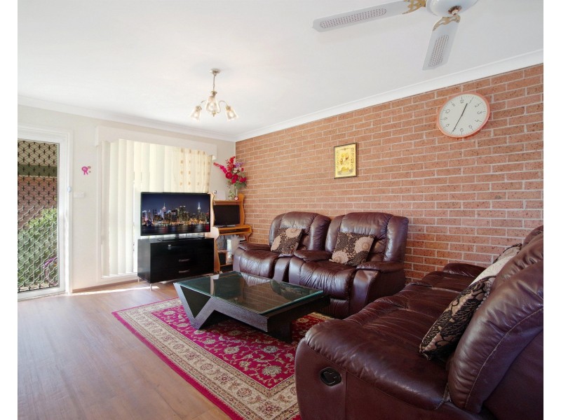 5/13 Reddall St, Campbelltown NSW 2560