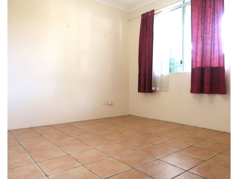 8/4 Wilkins St, Yagoona NSW 2199