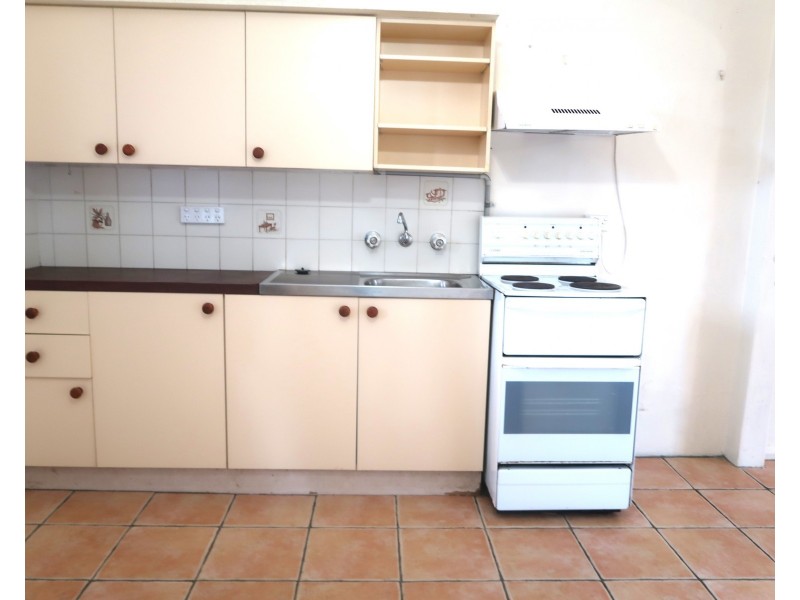 8/4 Wilkins St, Yagoona NSW 2199
