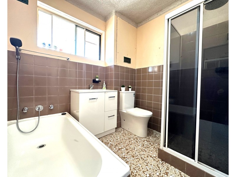11/11 Croydon St, Lakemba NSW 2195