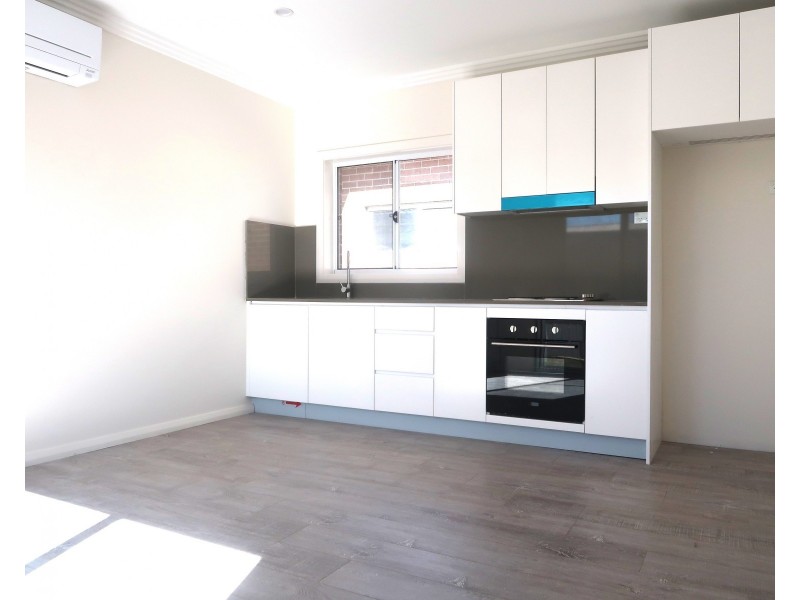 GF@76 Simmat ave, Condell Park NSW 2200