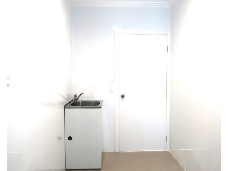 GF@76 Simmat ave, Condell Park NSW 2200