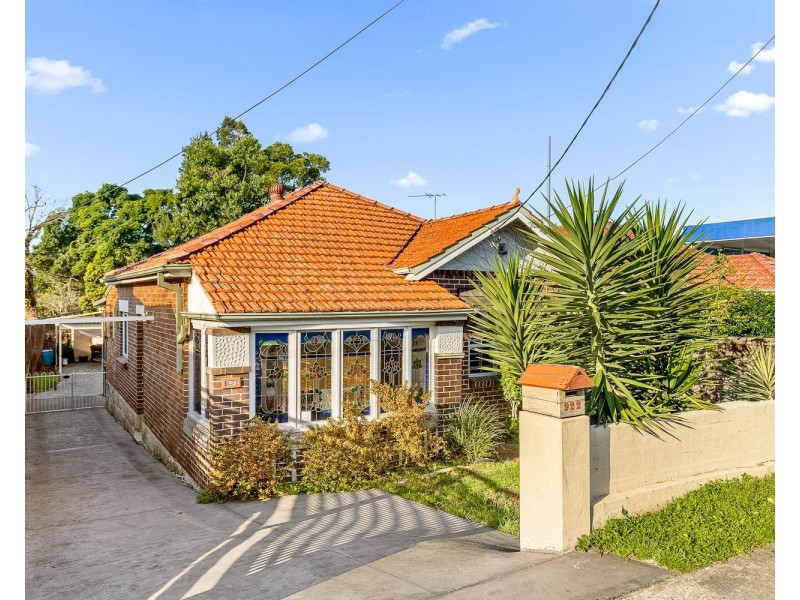 922 KIng Georges Rd, Blakehurst NSW 2221