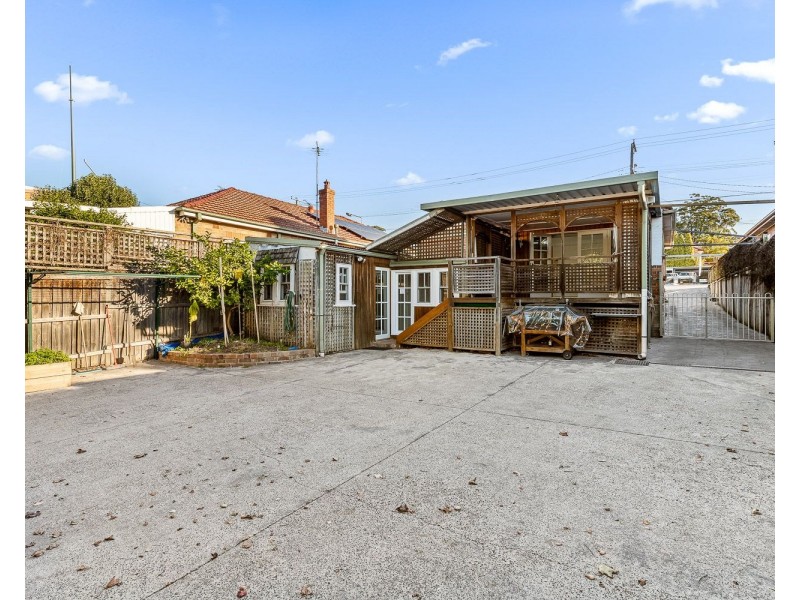 922 KIng Georges Rd, Blakehurst NSW 2221
