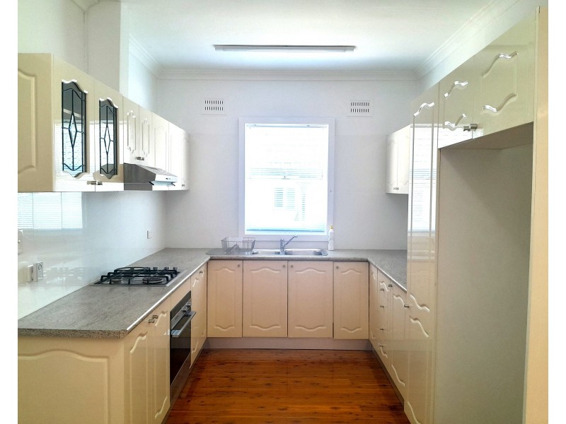 20 Boronia Rd, Greenacre NSW 2190