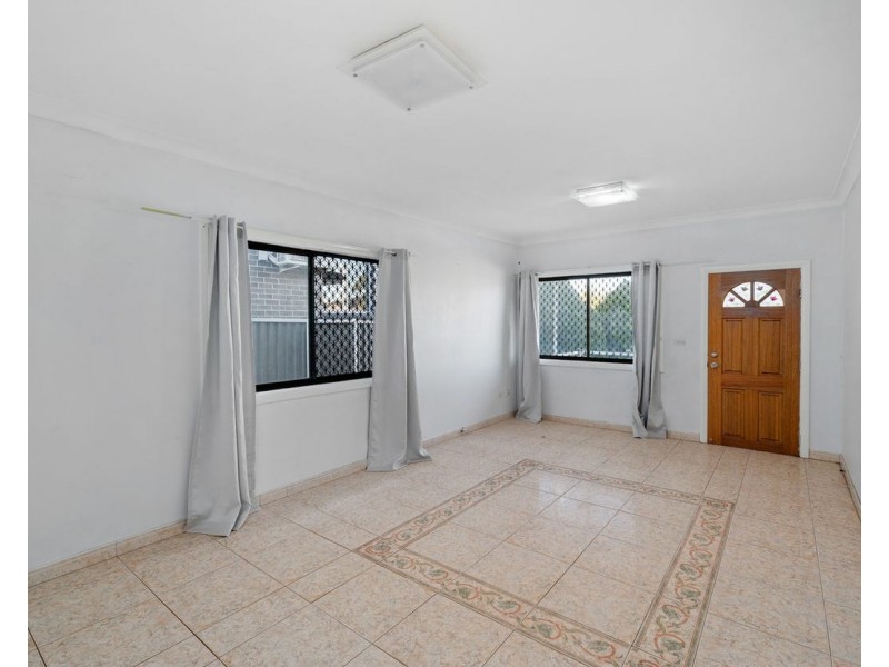 110 Maiden Street, Greenacre NSW 2190