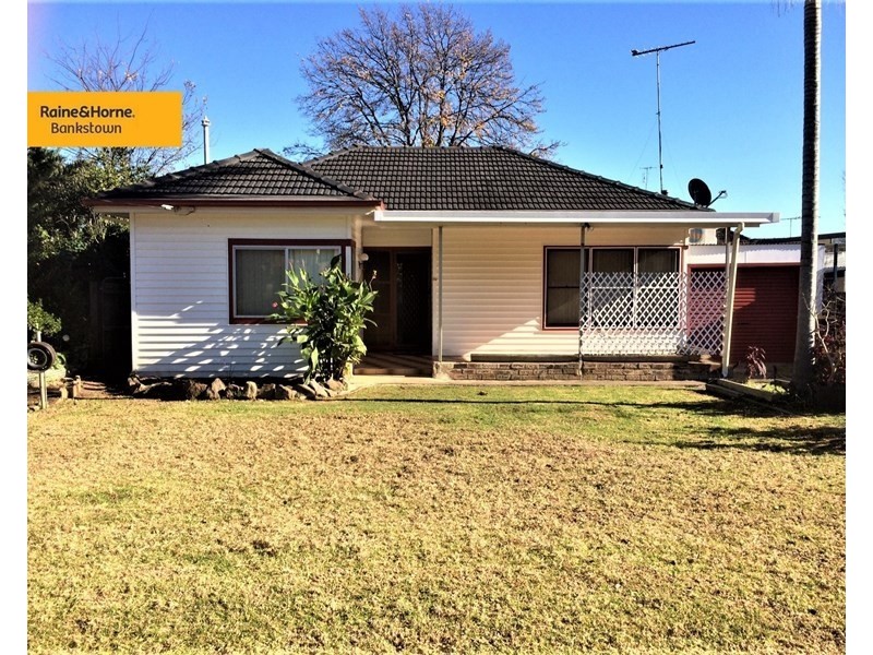 11 Lewis Street, Bradbury NSW 2560