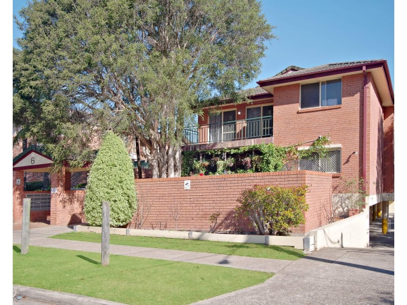 22/6 Myrtle Rd, Bankstown NSW 2200