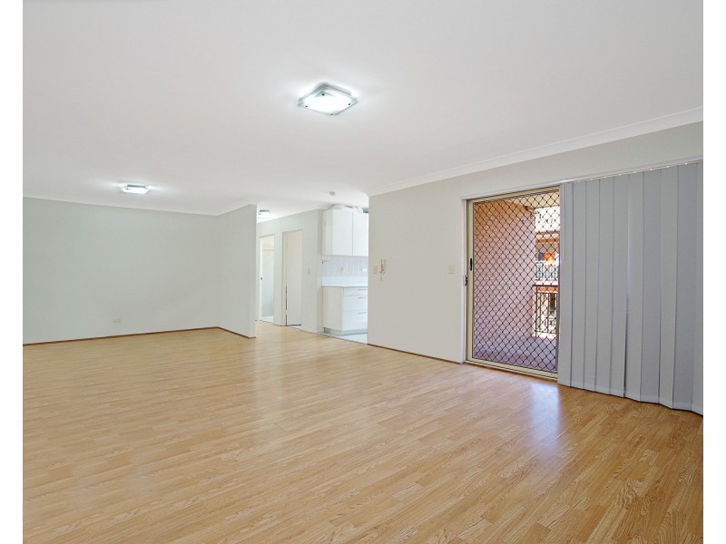 22/6 Myrtle Rd, Bankstown NSW 2200