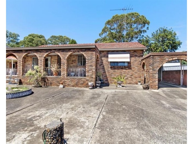 38 Tuncoee Road, Villawood NSW 2163