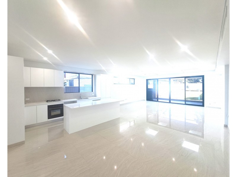 24 Polding st, Fairfield NSW 2165