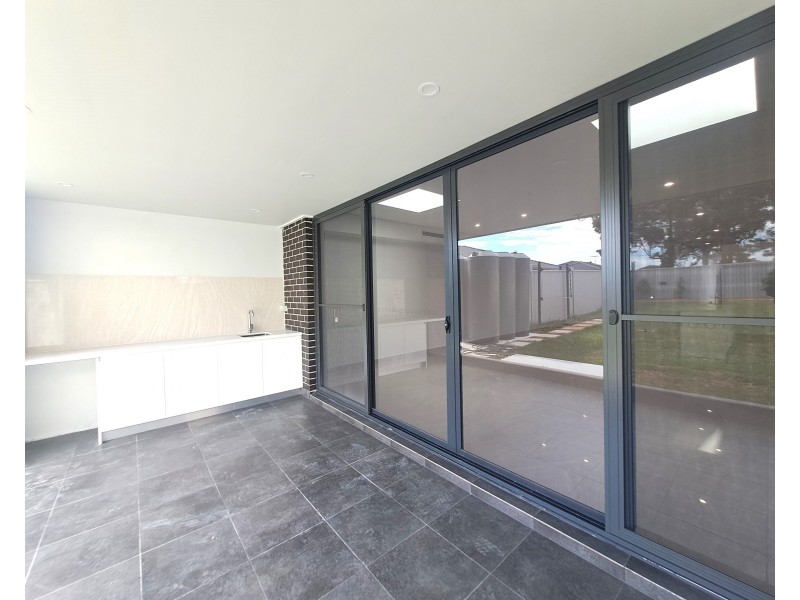 24 Polding st, Fairfield NSW 2165