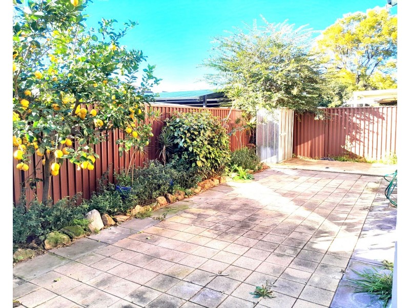 14/11 Campbell Hill Rd, Chester Hill NSW 2162