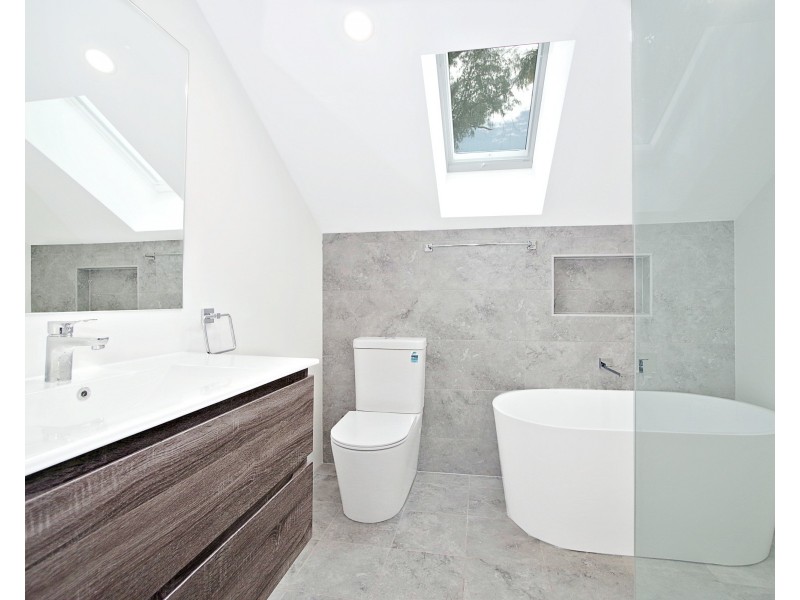 4/11 Junction Rd, Moorebank NSW 2170