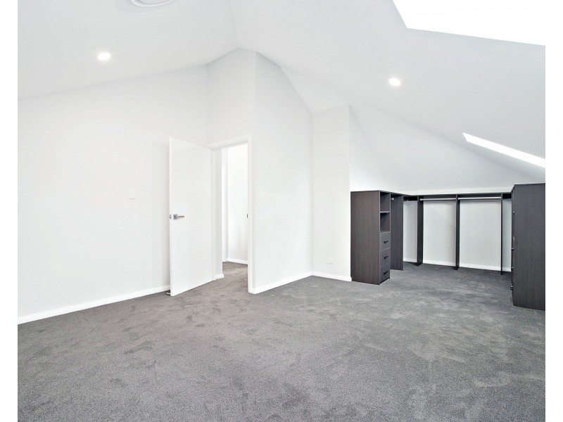 4/11 Junction Rd, Moorebank NSW 2170