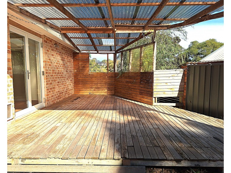 45 Moreton road, Illawong NSW 2234