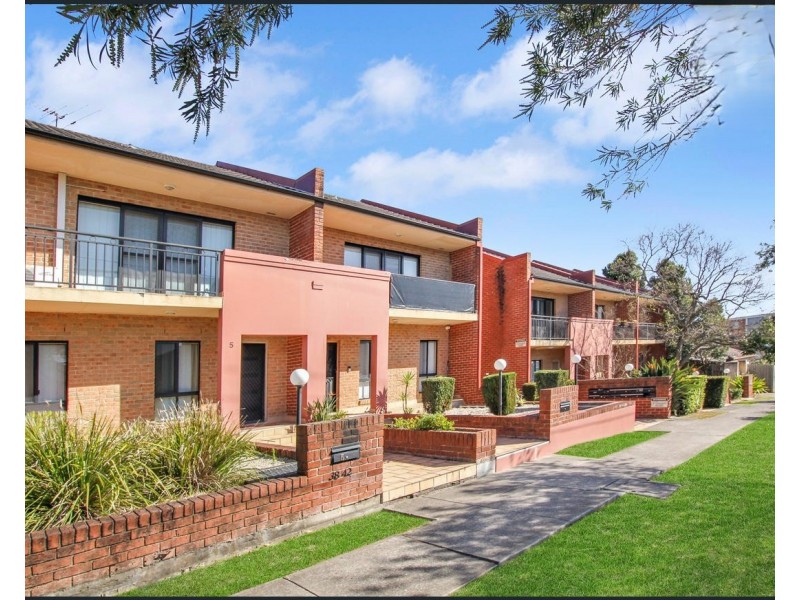 6/38-42 Wynyard Street, Guildford NSW 2161