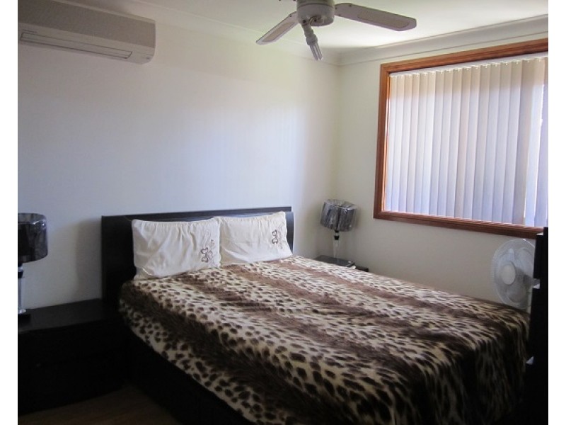 48 Kendall Dr, Casula NSW 2170