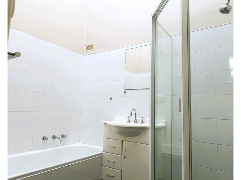2/65 Taylor st, Condell Park NSW 2200