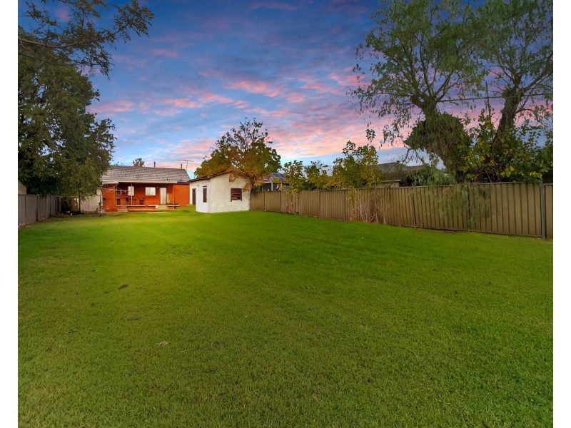 5 Croker Cres, Colyton NSW 2760