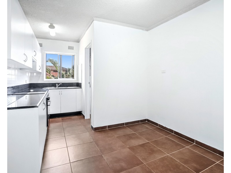 8/15 St Albans Road, Kingsgrove NSW 2208