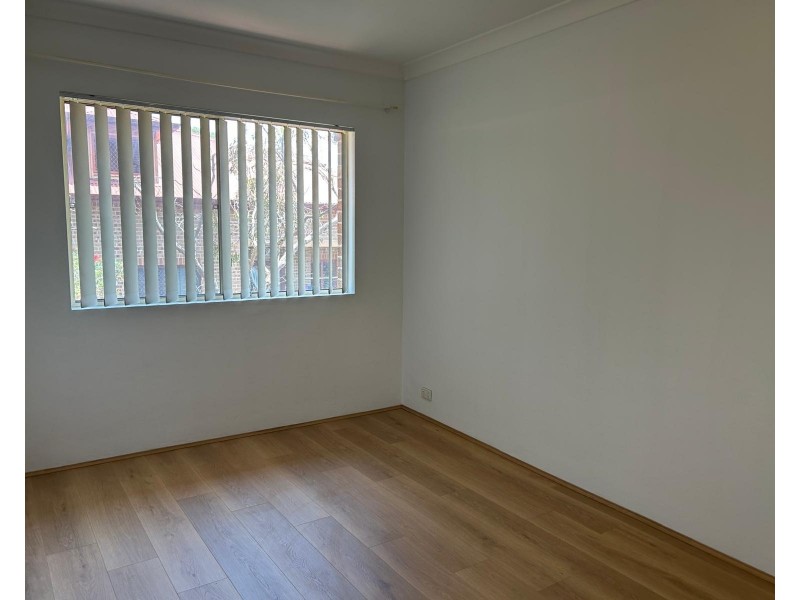 13/11 Milton St, Bankstown NSW 2200