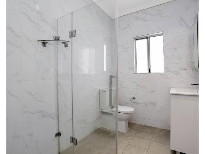 6 Hunt St, Guildford West NSW 2161