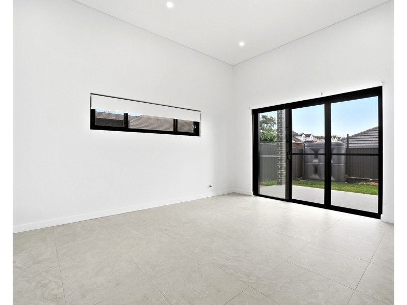 2/30 Strickland Street, Bass Hill NSW 2197