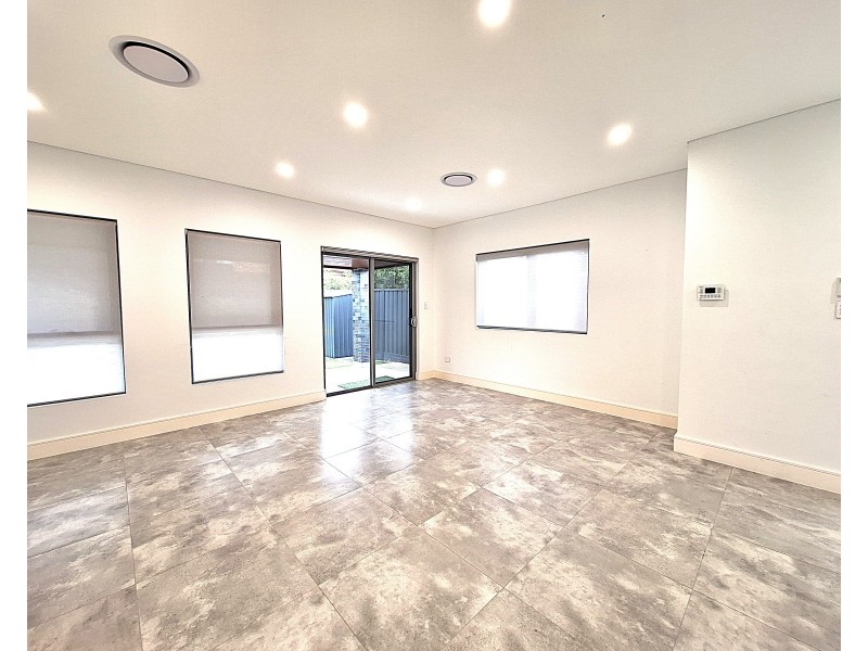 1/82 Centaur Street, Revesby NSW 2212