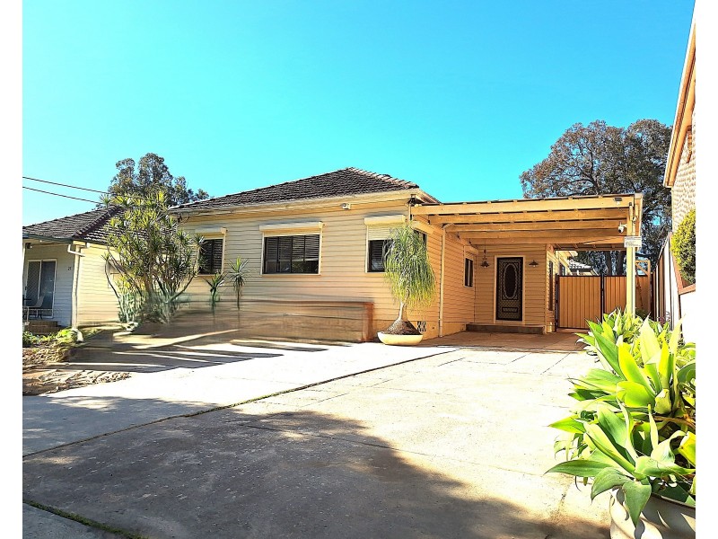 29 Hood St, Yagoona NSW 2199