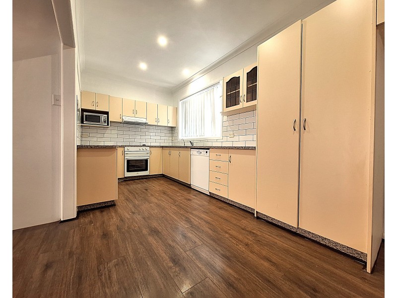 29 Hood St, Yagoona NSW 2199