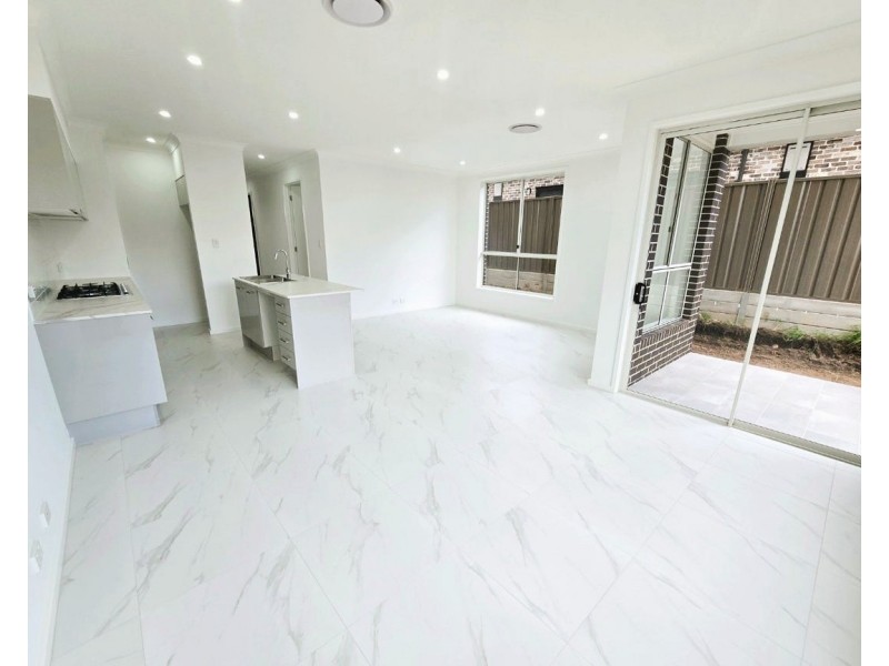 15A Granville St, Fairfield Heights NSW 2165
