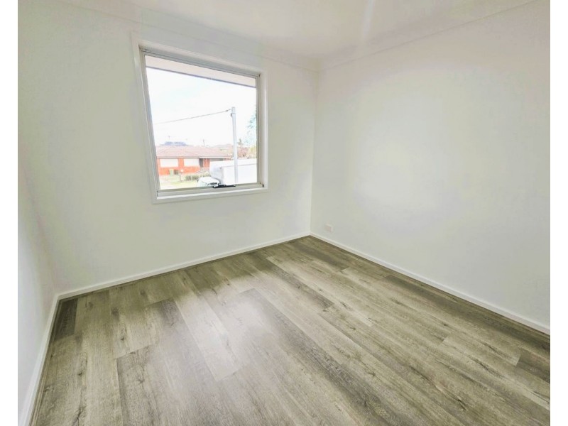 15A Granville St, Fairfield Heights NSW 2165