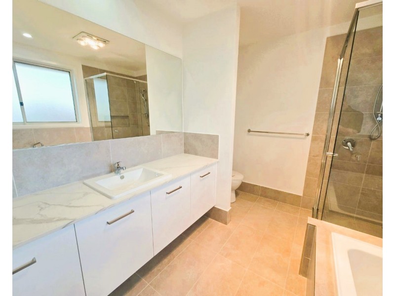 15A Granville St, Fairfield Heights NSW 2165