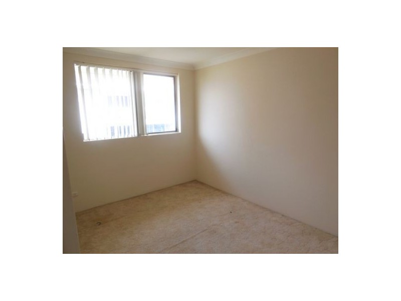 21/115 Frank Street, Labrador QLD 4215