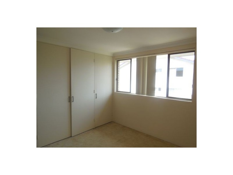 21/115 Frank Street, Labrador QLD 4215