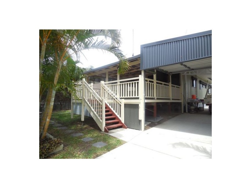 36 Horder Avenue, Labrador QLD 4215