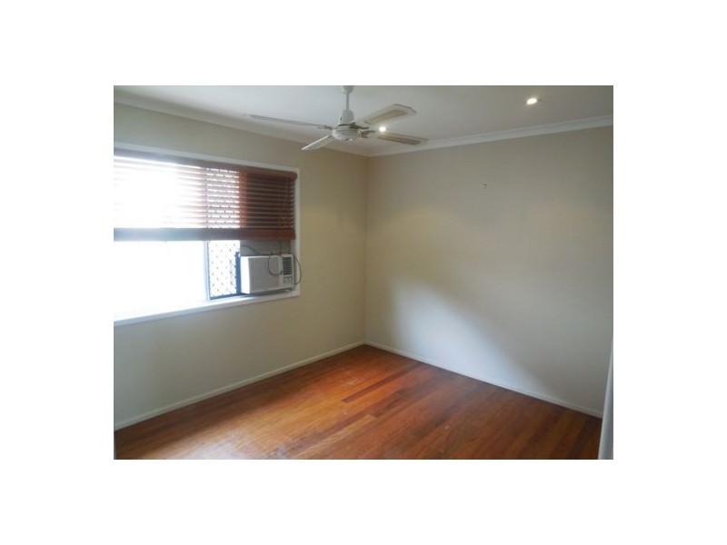 36 Horder Avenue, Labrador QLD 4215