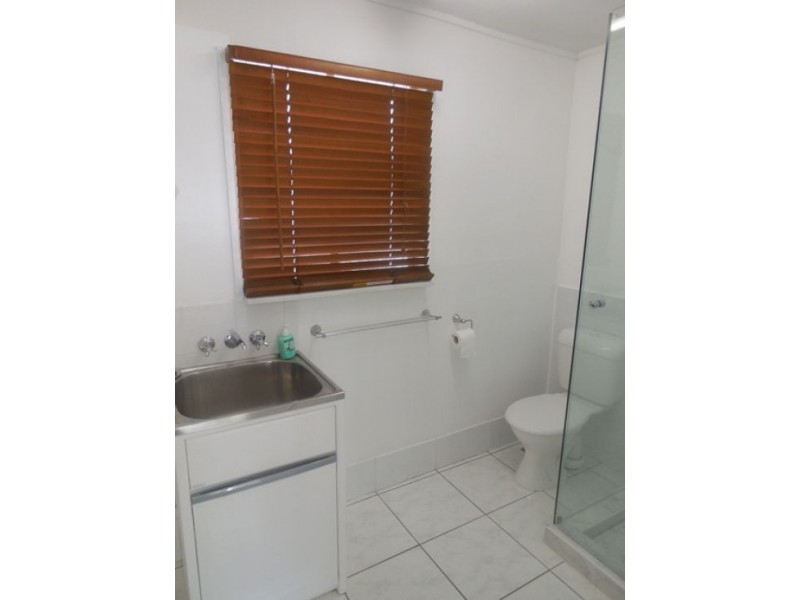 36 Horder Avenue, Labrador QLD 4215